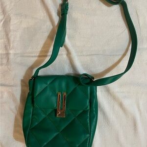 Vince Camuto green quilted crossbody Doty